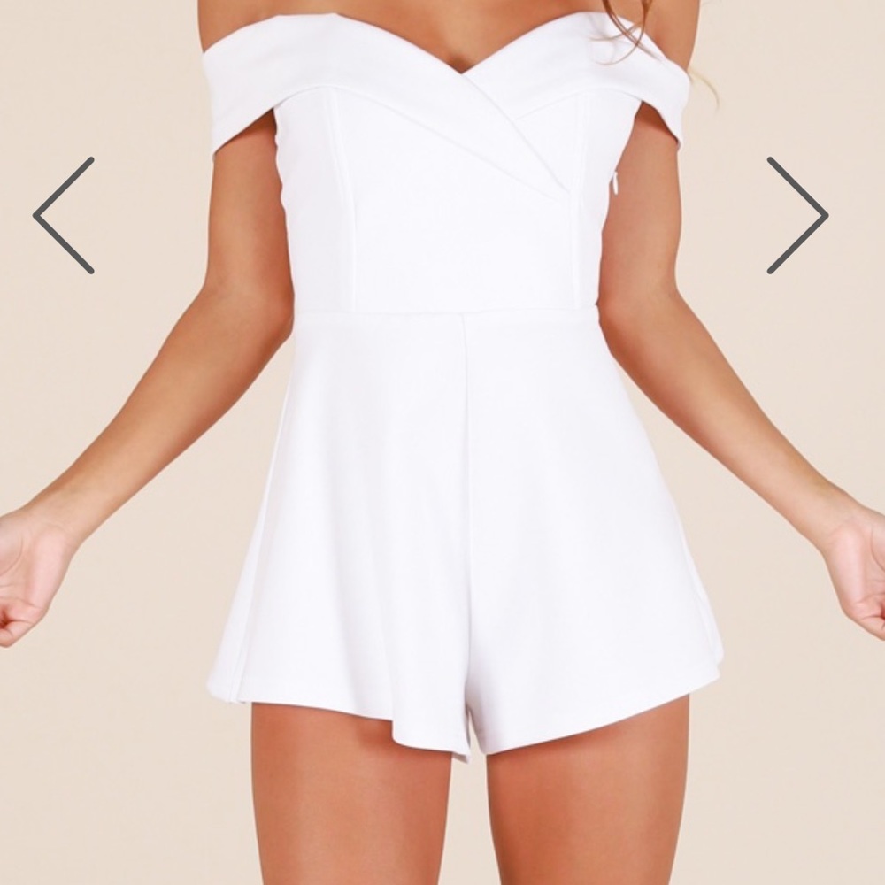 BRAND NEW Showpo white romper